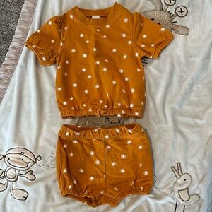 Cute sweater type shirt and matching shorts. Burnt orange